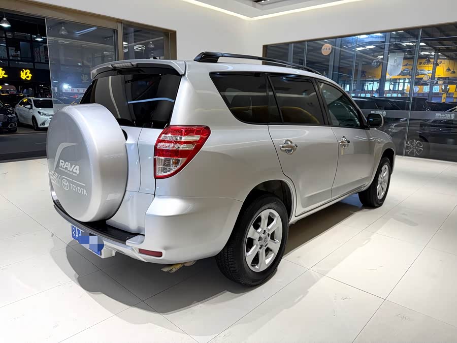 Toyota 2011 #7 Toyota 2011 car image #7