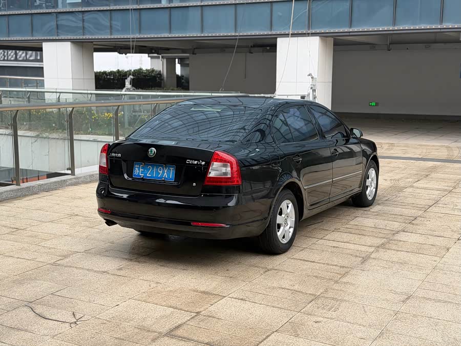 Skoda Octavia 2012 #7 Skoda Octavia 2012 car image #7