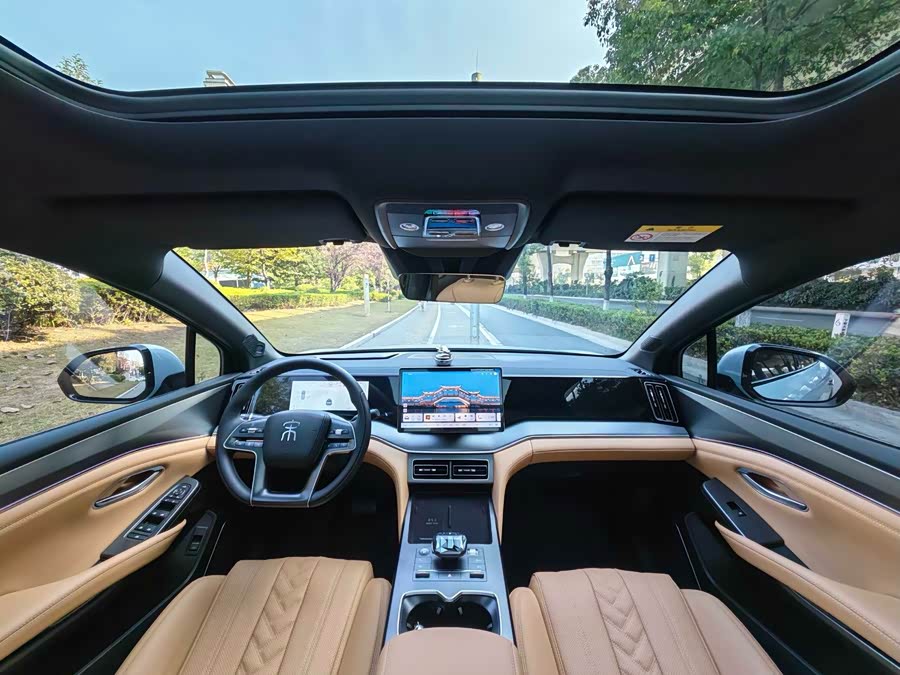 BYD SongL DM-i 2025 #7 BYD SongL DM-i 2025 car image #7