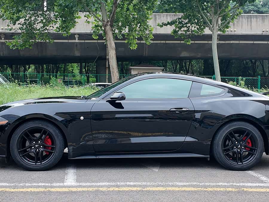 Ford Mustang 2022 car image #7