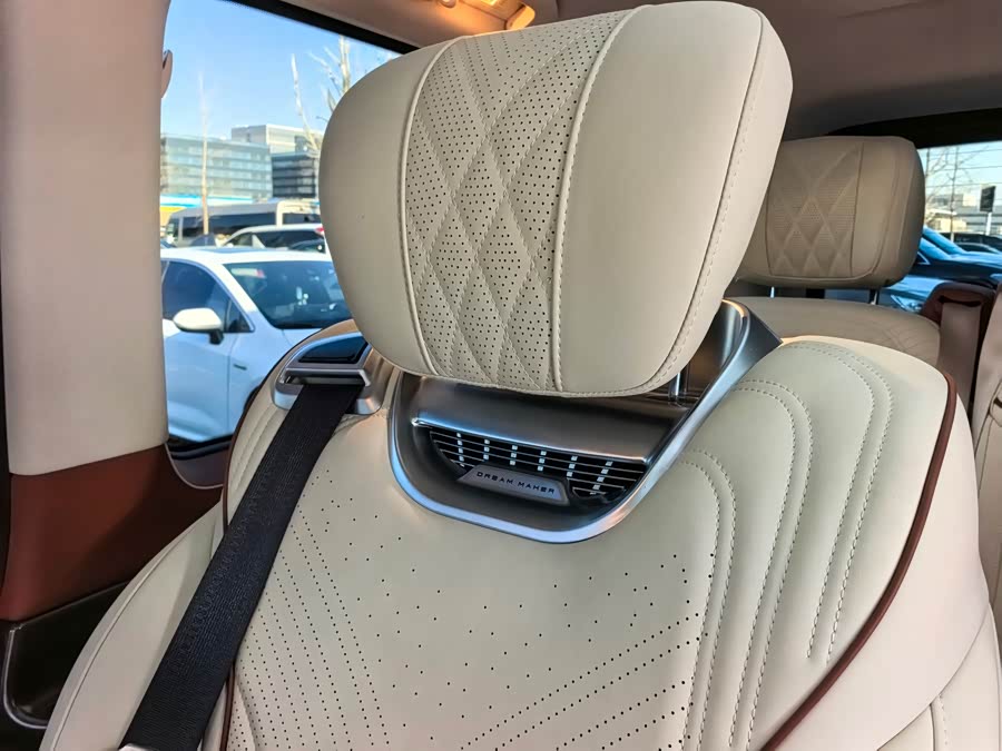 Mercedes-Benz V Class 2021 car image #7