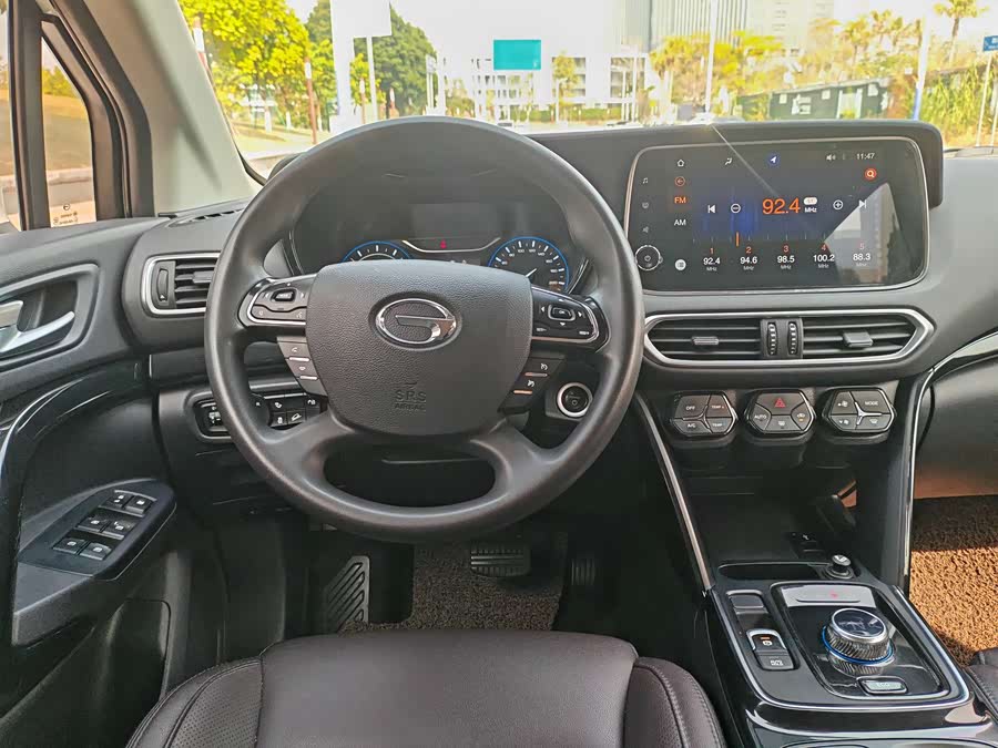 GAC ix4 2019 car image #7