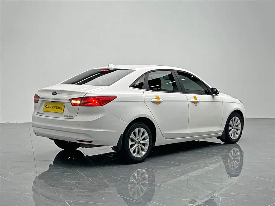 Ford Escort 2017 immagine di auto #7