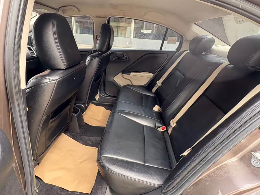 Honda Greiz 2018 صورة سيارة #7