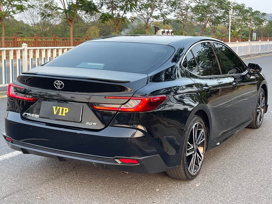 Toyota Camry 2024 immagine di auto #7