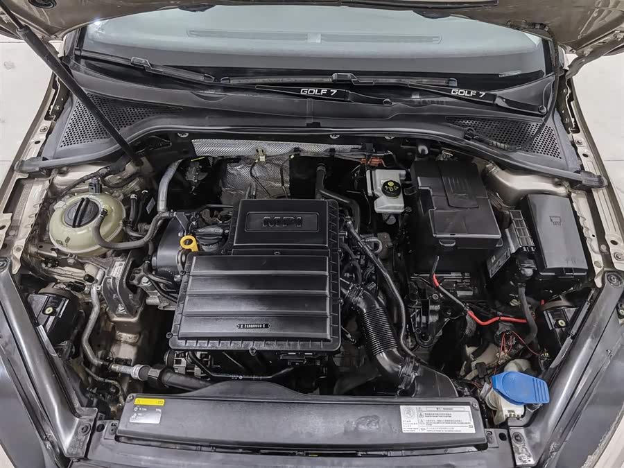 Volkswagen Golf 2016 car image #7