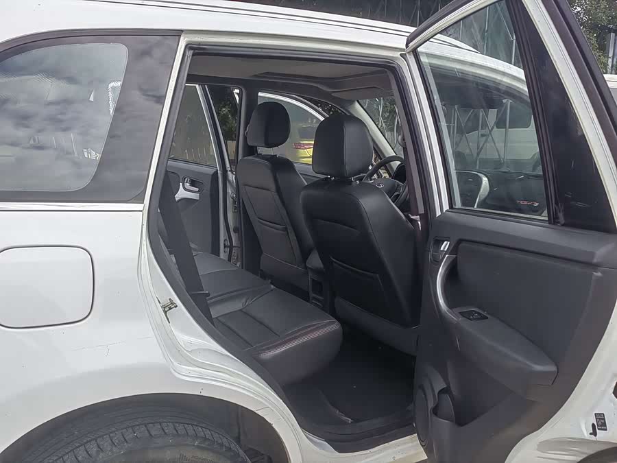 Chery Tiggo 3 2014 car image #7