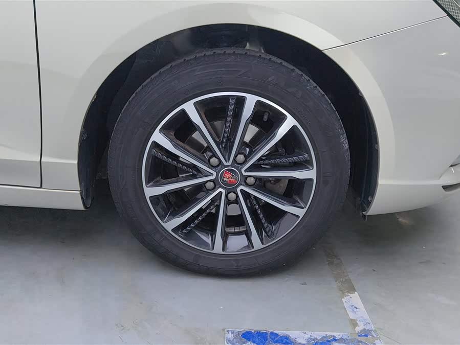 Roewe i5 2020 #7 Roewe i5 2020 car image #7