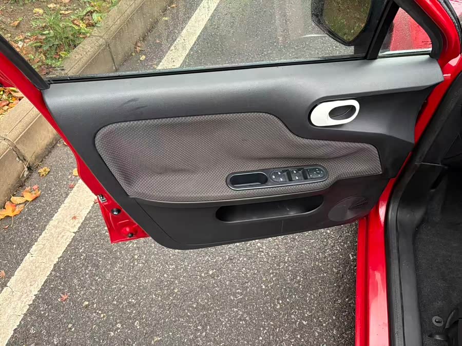 MG 3 2012 car image #7