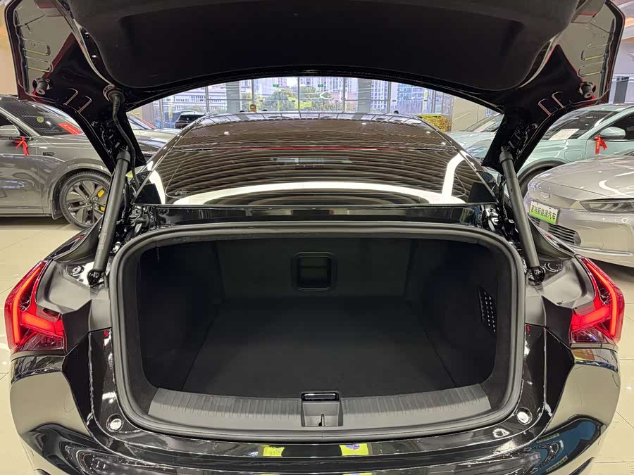 哪吒汽车 哪吒S 2023 汽车图片 #7