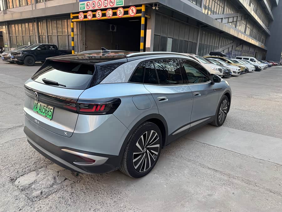 Volkswagen ID.4 X 2021 immagine di auto #7