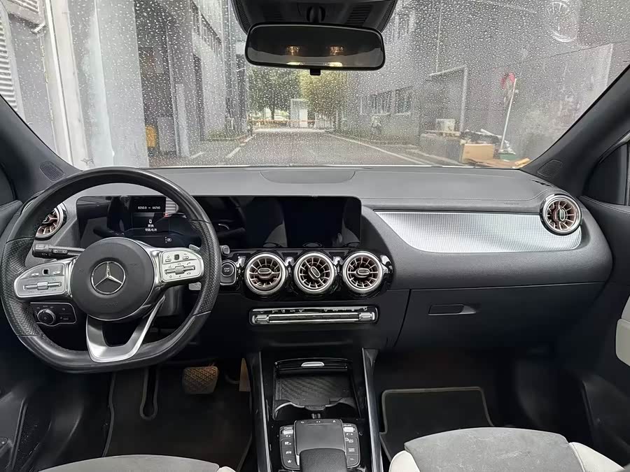 Mercedes-Benz EQA Class 2022 صورة سيارة #7