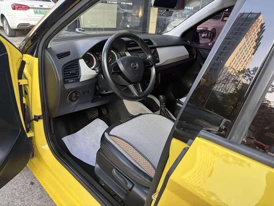 Skoda Fabia 2018 #7 Skoda Fabia 2018 car image #7