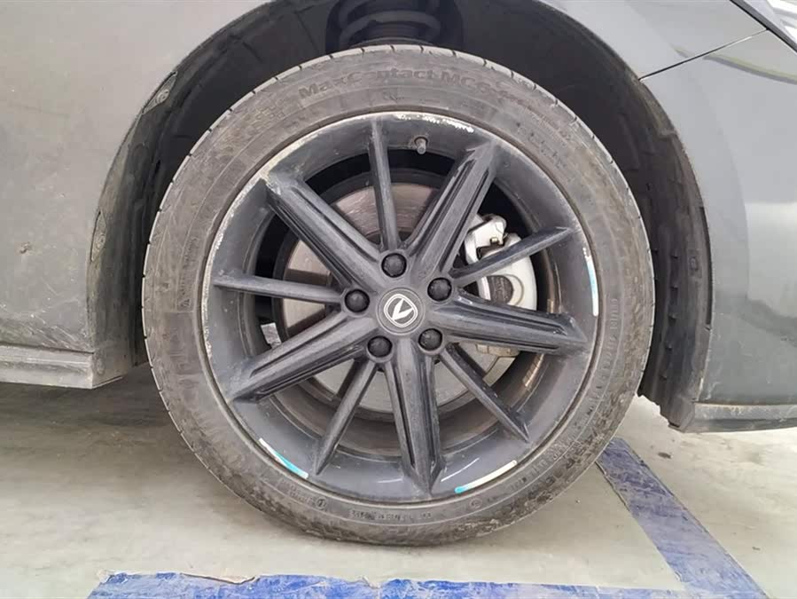 Changan UNI-V iDD 2023 car image #7