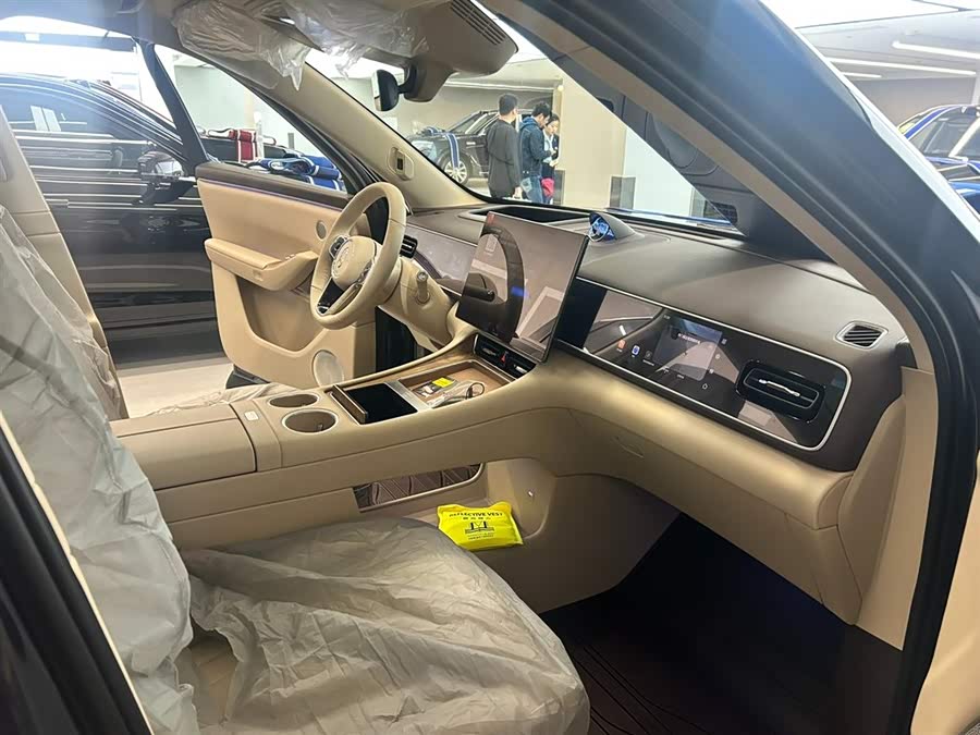 2025 car image #7