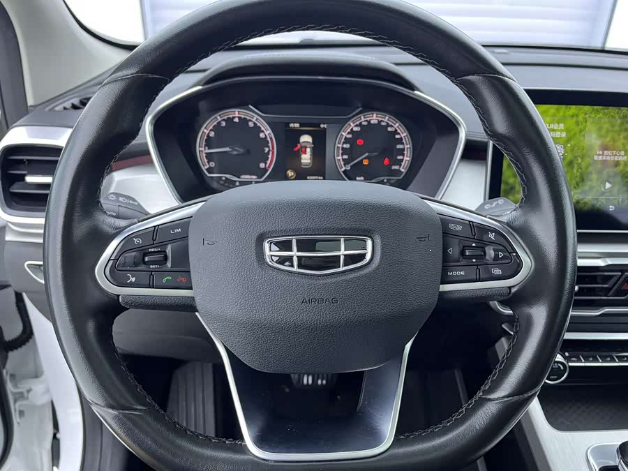 GEELY Coolray 2022 car image #7