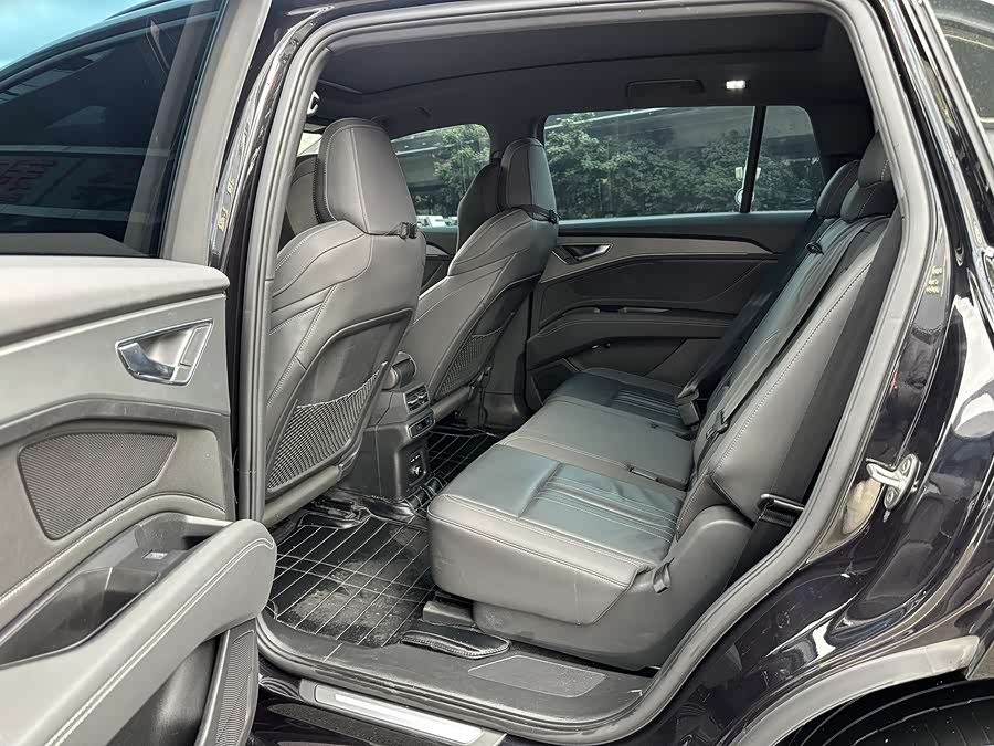 Audi Q5 e-tron 2024 #7 Audi Q5 e-tron 2024 immagine di auto #7