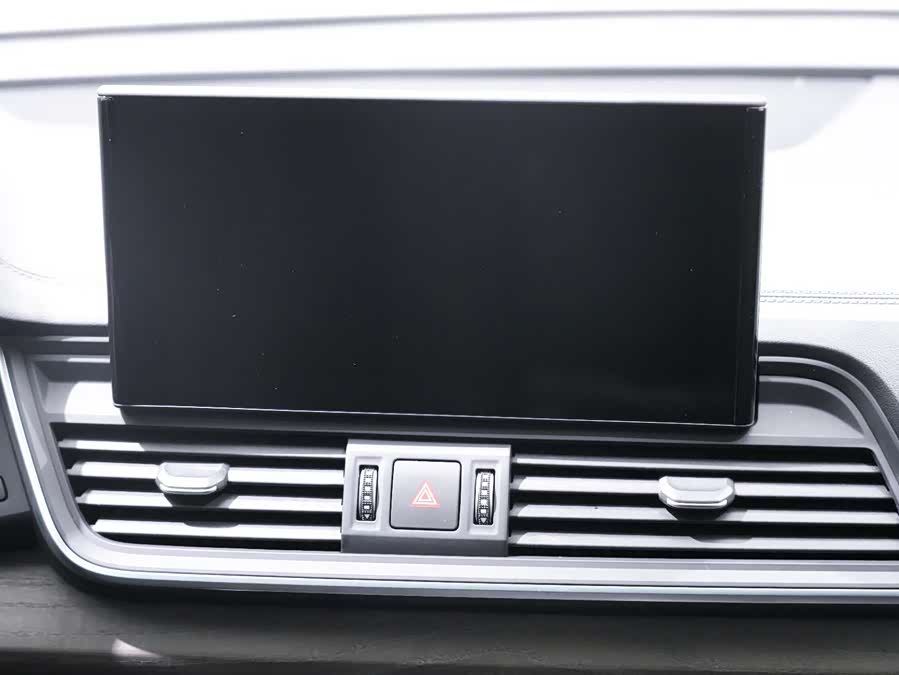 Audi Q5L 2023 imagem de carro #7