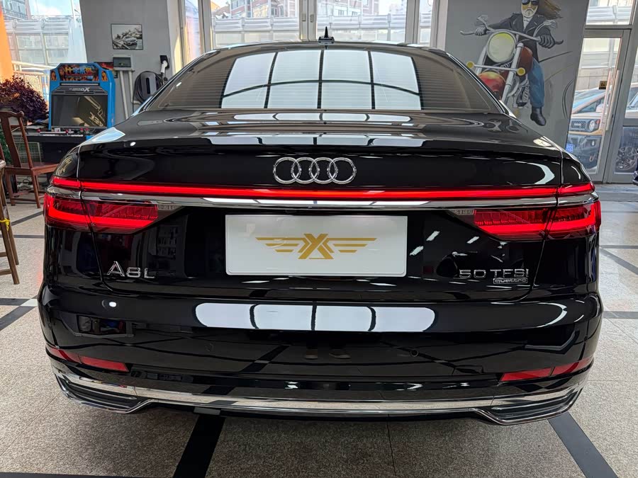 Audi A8 2021 imagem de carro #7