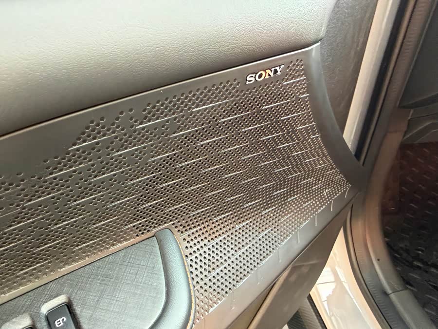 Changan UNI-V iDD 2022 #7 Changan UNI-V iDD 2022 car image #7