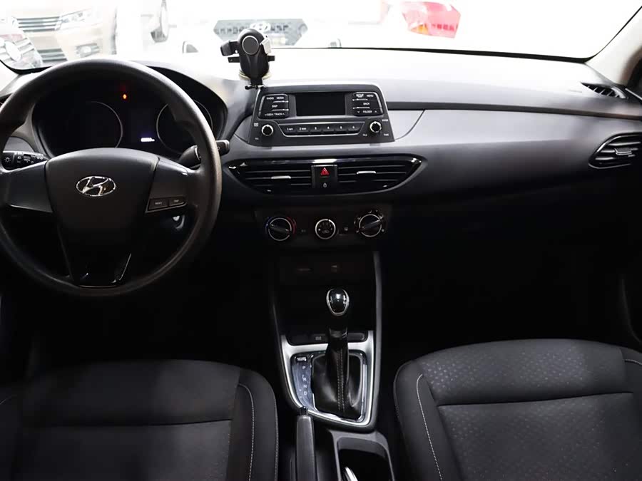 Hyundai Elantra HD 2021 car image #7