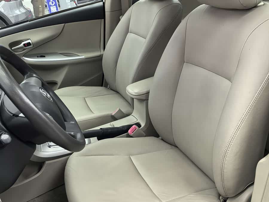 Toyota Corolla 2014 #7 Toyota Corolla 2014 car image #7