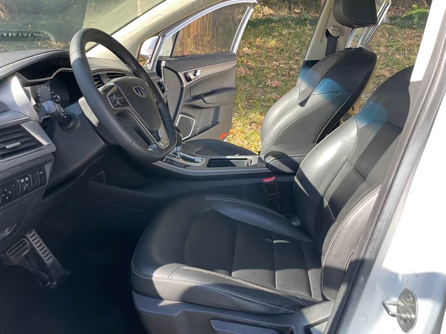 GEELY Emgrand GS 2019 car image #7
