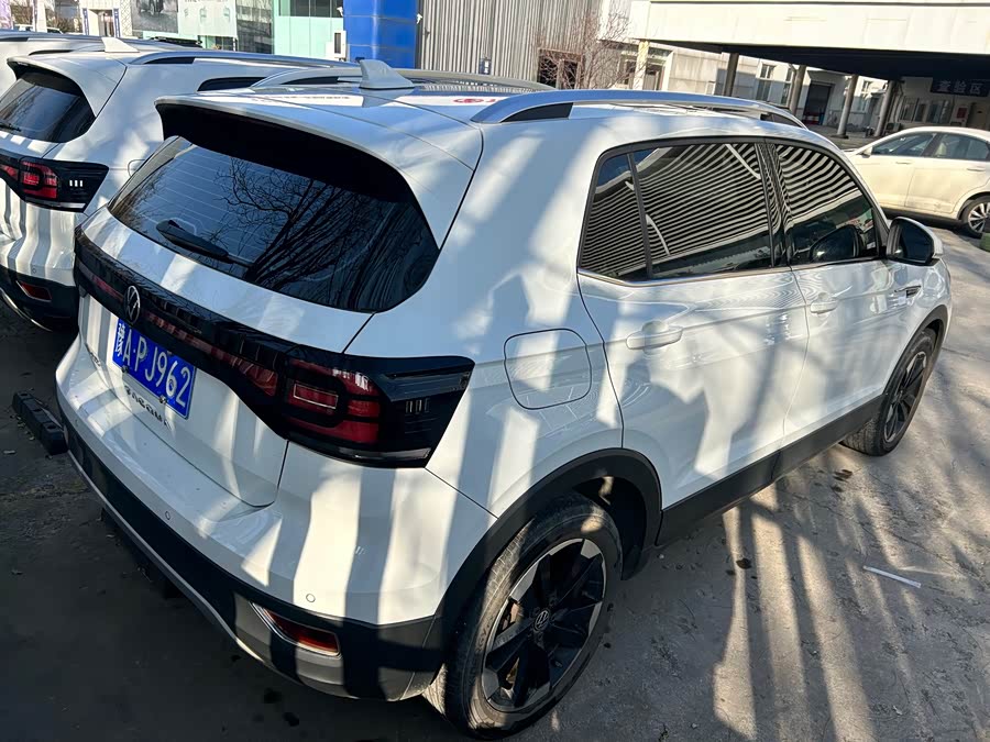 Volkswagen Tacqua 2023 car image #7