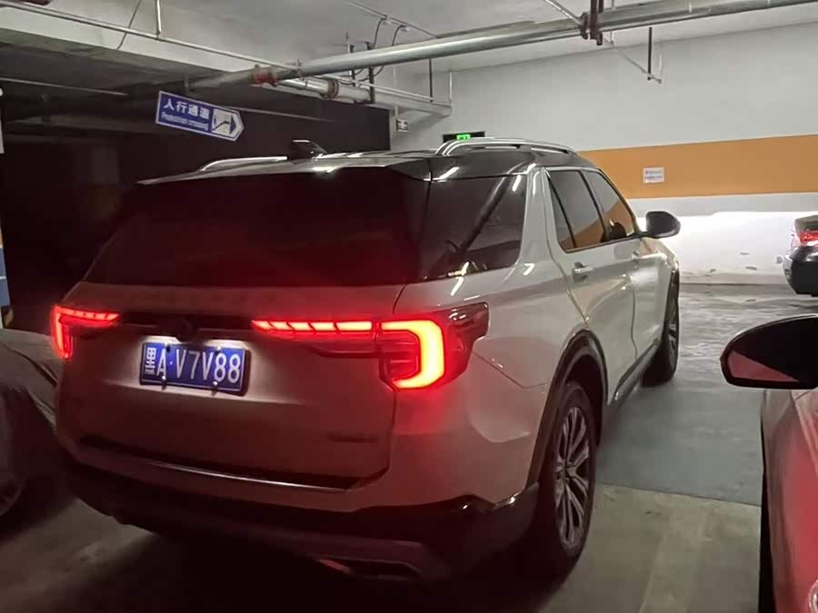 Ford Explorer 2024 car image #7