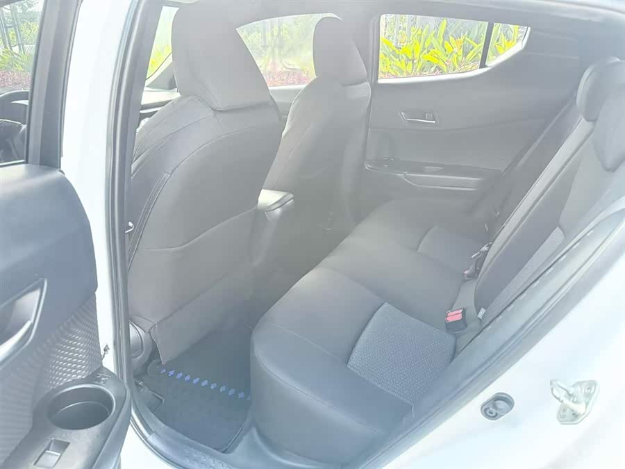 Toyota C-HR EV 2021 immagine di auto #7