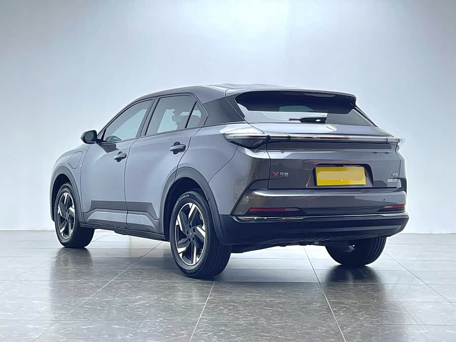 哪吒汽车 哪吒X 2024 汽车图片 #7