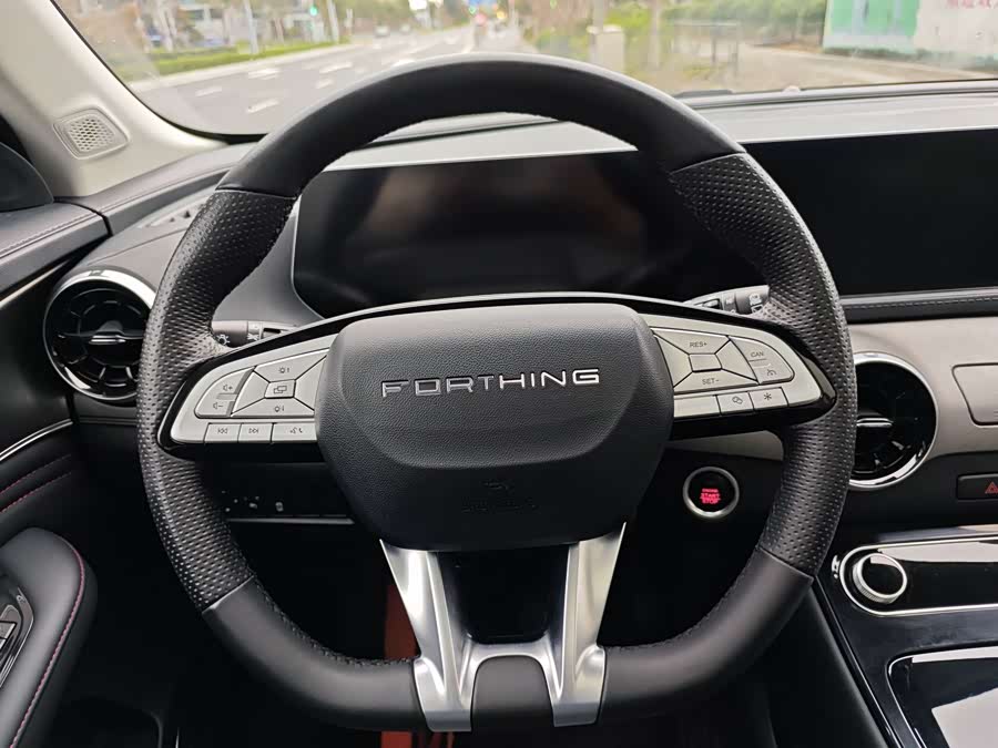 Forthing T5 EVO 2021 car image #7