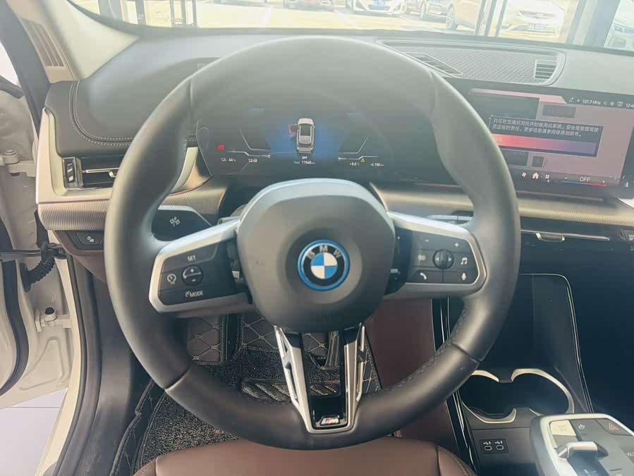 BMW iX1 2024 imagem de carro #7