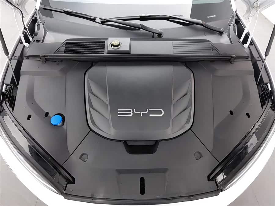 BYD Seal 2023 car image #7
