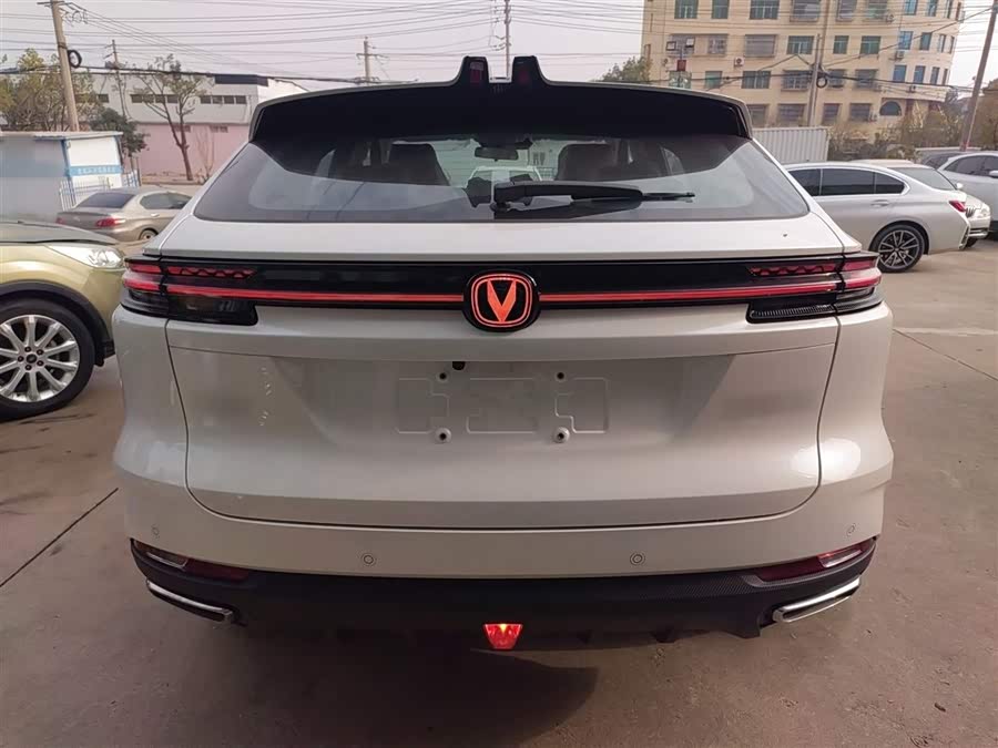 Changan UNI-K iDD 2025 #7 Changan UNI-K iDD 2025 car image #7