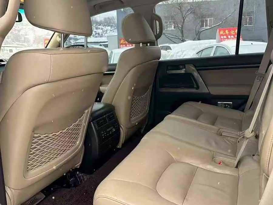 Toyota Land Cruiser 2011 immagine di auto #7