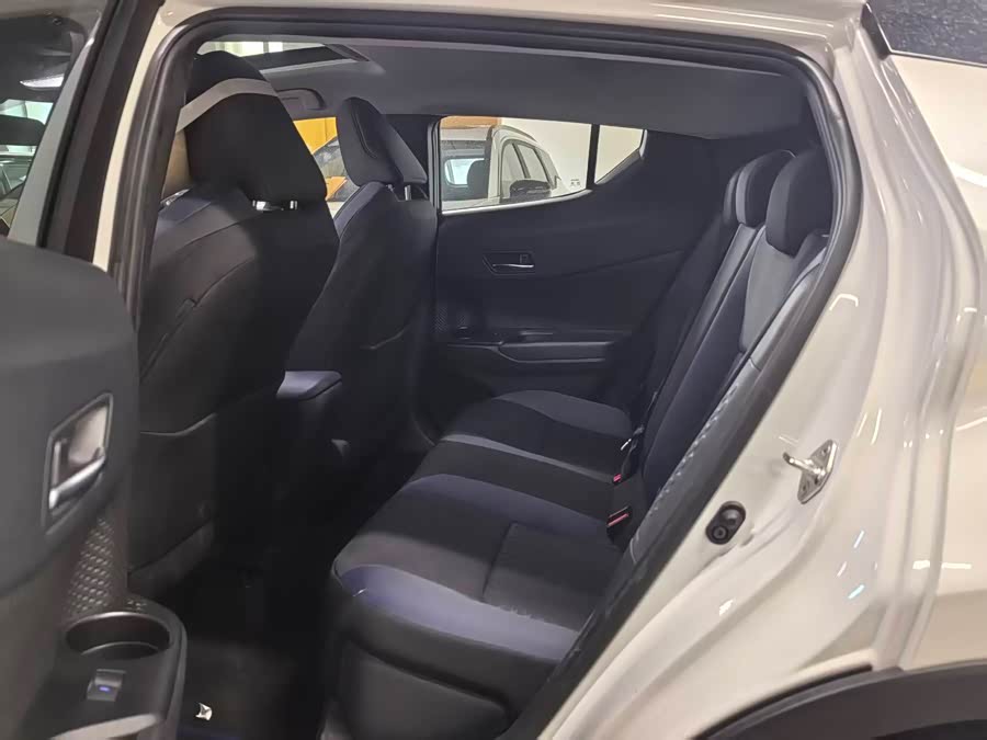 Toyota C-HR 2022 #7 Toyota C-HR 2022 immagine di auto #7