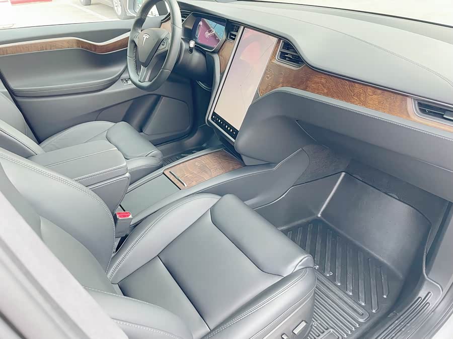 Tesla Model X 2020 #7 Tesla Model X 2020 car image #7