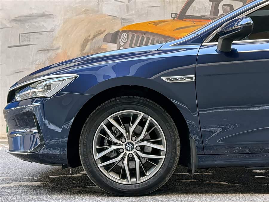 BYD Qin Plus 2023 immagine di auto #7