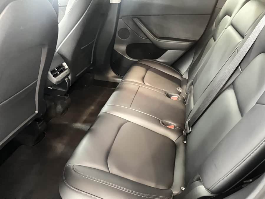 Tesla Model Y 2022 #7 Tesla Model Y 2022 car image #7