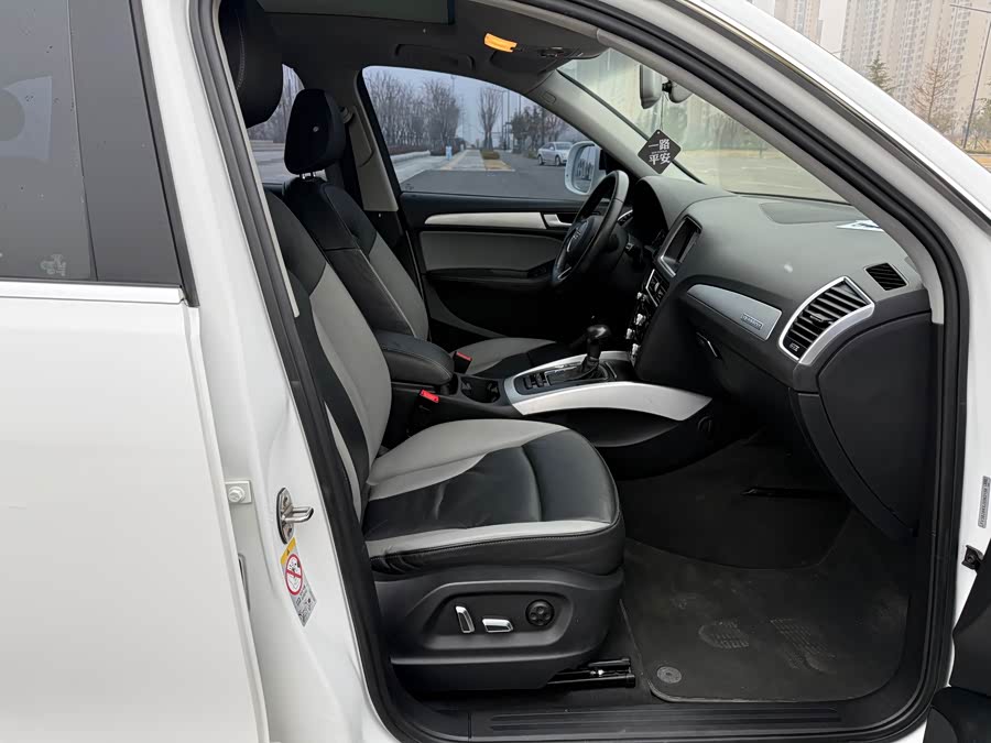 Audi Q5 2018 car image #7