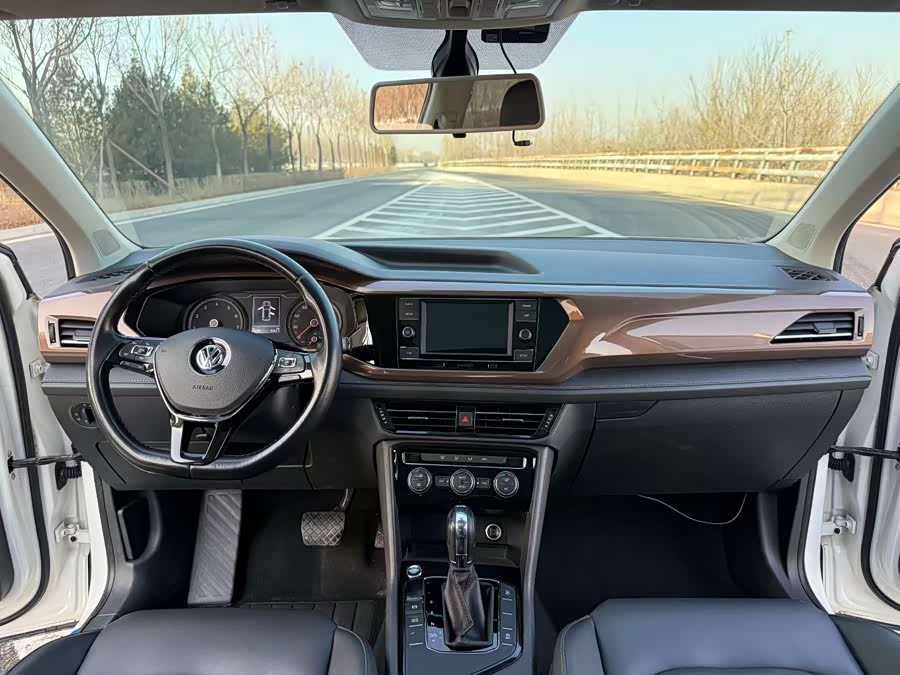 Volkswagen Tharu 2019 #7 Volkswagen Tharu 2019 car image #7