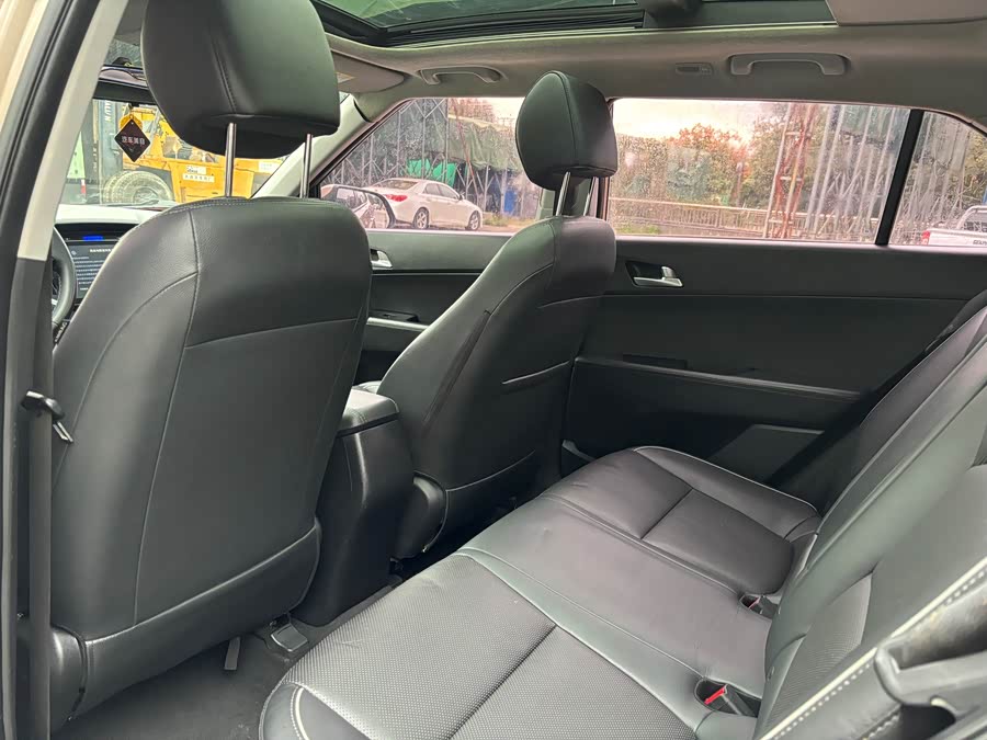 Hyundai ix25 2016 car image #7