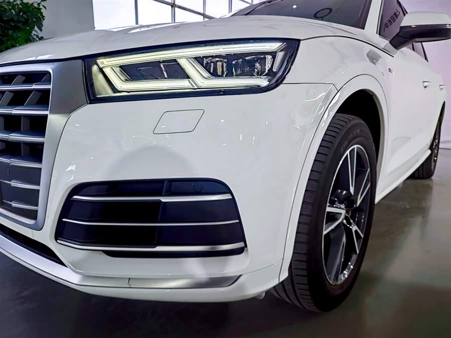 Audi Q5L 2020 car image #7