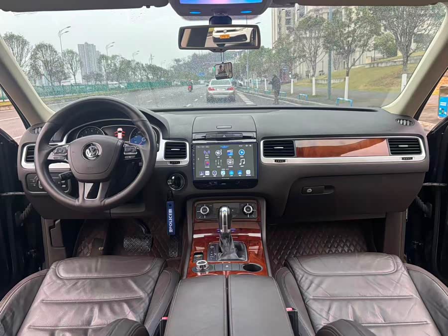 Volkswagen Touareg 2014 car image #7