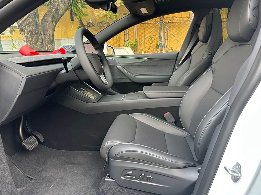 特斯拉 Model Y L 2025 汽车图片 #7