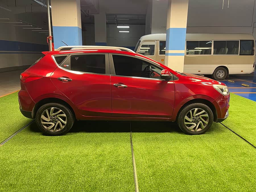 JAC 2017 car image #7