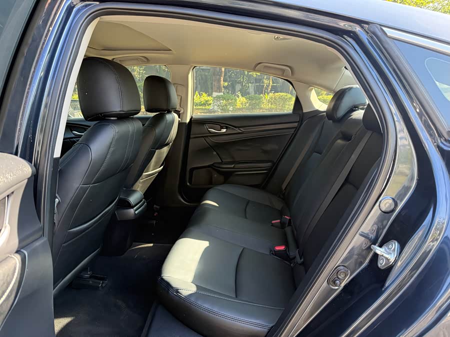 Honda Civic 2018 car image #7