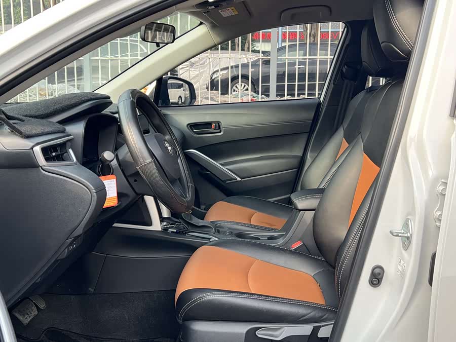 Toyota Corolla Cross 2023 immagine di auto #7