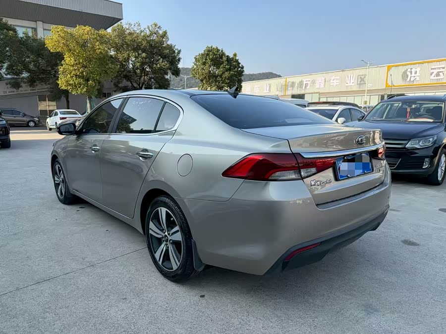 Kia K5 2017 imagen de coche #7